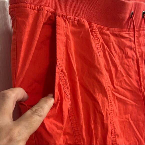 Torrid Women's Capri Pants Size 18 Red Elastic Waist Casual Cropped - Picture 6 of 12